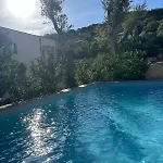 Casa Mana-y Apartmán *
