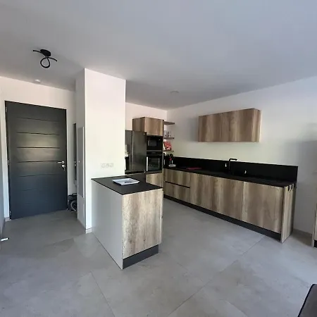 Casa Mana-y Appartamento